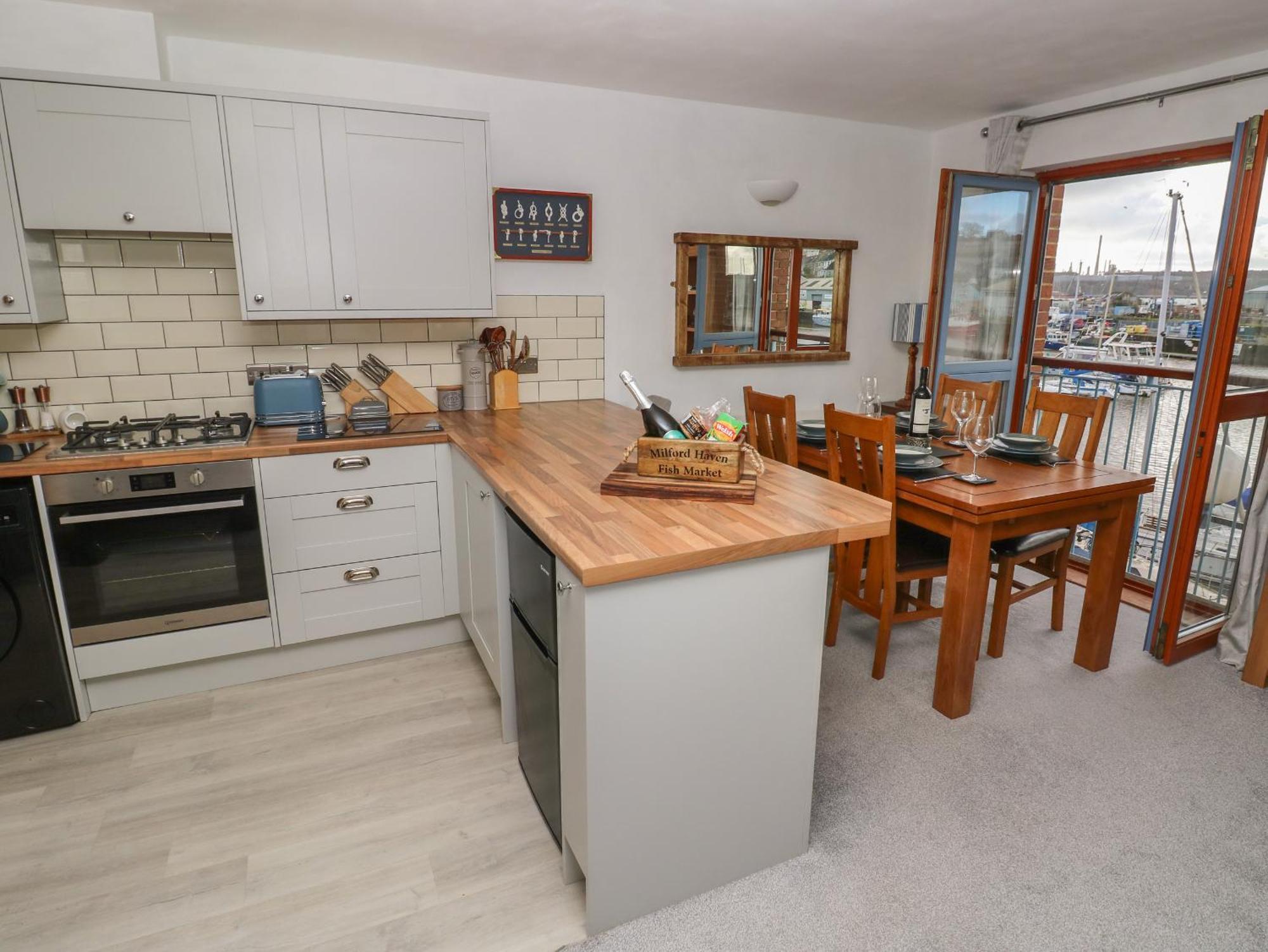 Apartment The Sail Loft Milford Haven